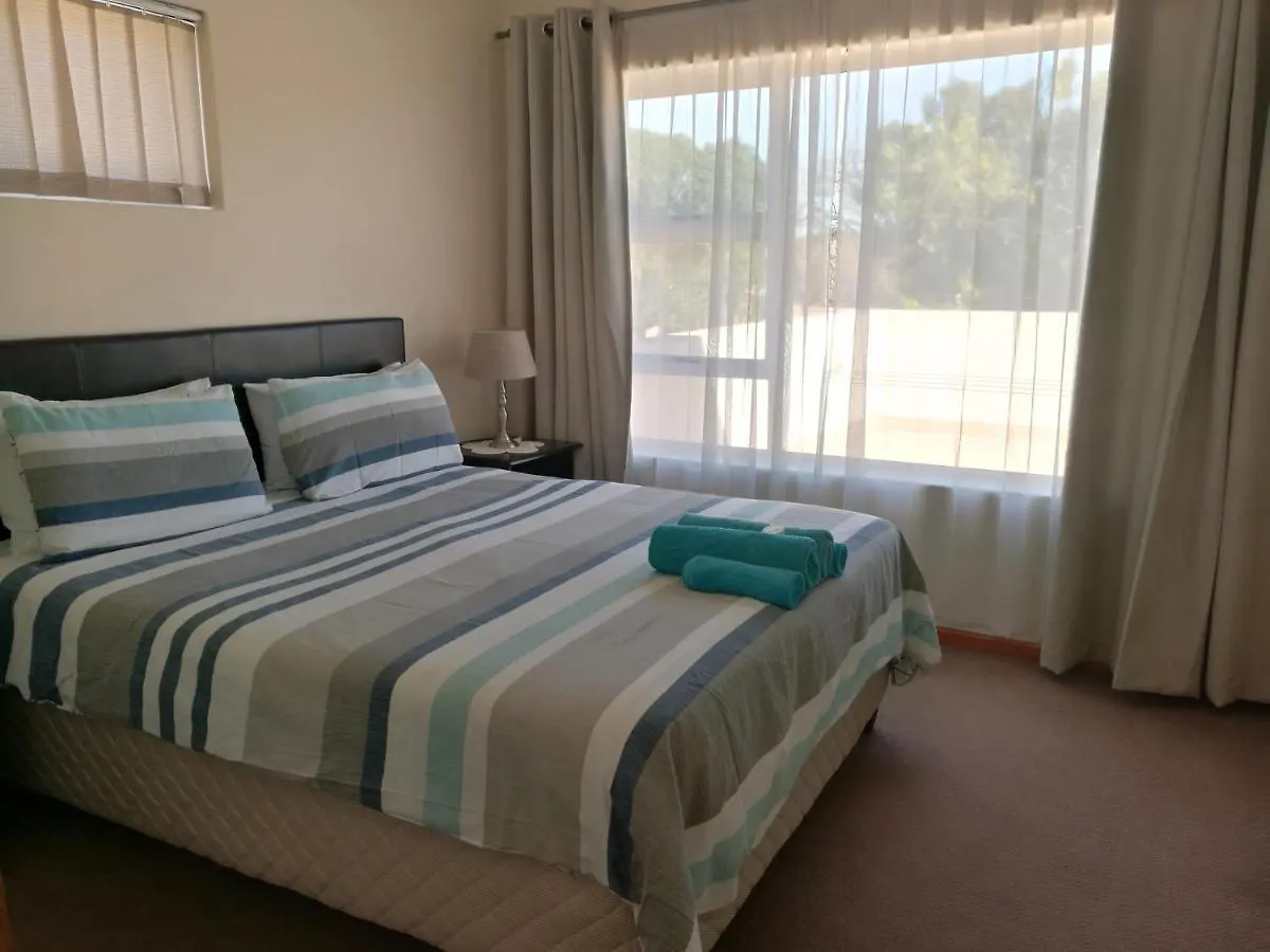 Apartment Getaway Self-Catering Tyger Valley Durbanville